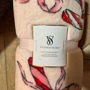 Victoria's Secret Pink candy cane Plush Blanket